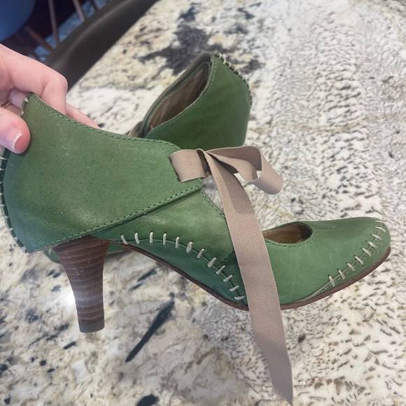 TERRA PLANA - Artisan Design Handcrafted Green Leather Heels Size 37 / US Size 6 - Picture 7 of 8